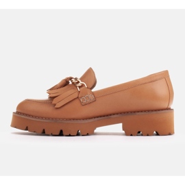 Marco Shoes Mocassins avec une chaîne dorée sur une semelle légère beige 2