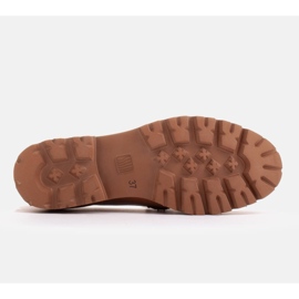 Marco Shoes Mocassins avec une chaîne dorée sur une semelle légère beige 7