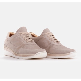 Radoskór Des chaussures confortables pour un pied plus large sur une semelle légère beige 5
