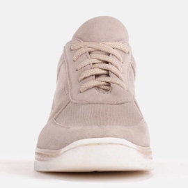 Radoskór Des chaussures confortables pour un pied plus large sur une semelle légère beige 3