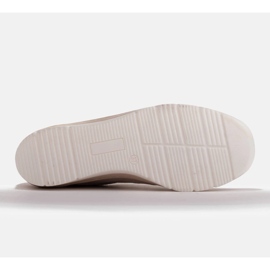 Radoskór Des chaussures confortables pour un pied plus large sur une semelle légère beige 6