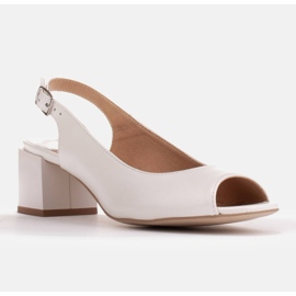 Marco Shoes Sandales confortables pour femmes en cuir blanc 1
