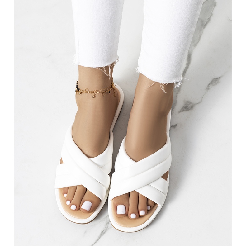 Chaussons Thines blanc femme blanche 1 Chaussons Thines blanc femme blanche 1