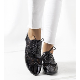 Chaussures laquées noires de Brett le noir 1
