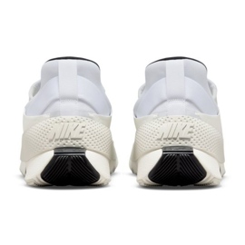 Chaussure Nike Go FlyEase M CW5883-101 blanche 1