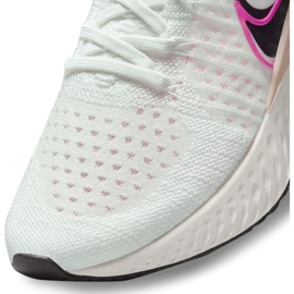 Nike React Infinity Run Flyknit 2 W DJ5396-100 blanche 6