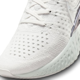 Nike React Infinity Run Flyknit 2 W CT2423-007 blanche 6