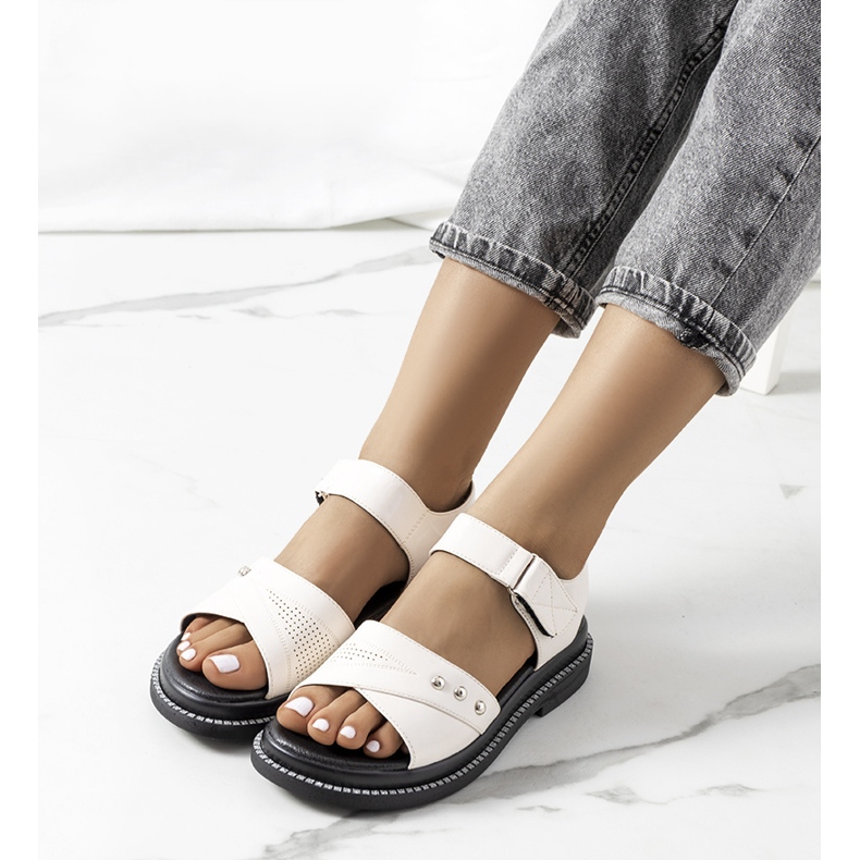 Sandales blanches sur la plateforme Meis beige écru 1