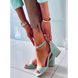 Sandales à talons hauts en daim vert pour femme 5