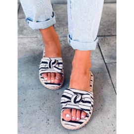 Chaussons femme Adana Noir beige le noir 1 Chaussons femme Adana Noir beige le noir 1