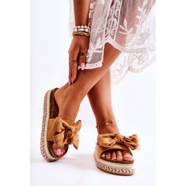 PG1 Chaussons Pour Femme Sur Une Plateforme Massive Avec Un Nœud Macardi Camel brun 2