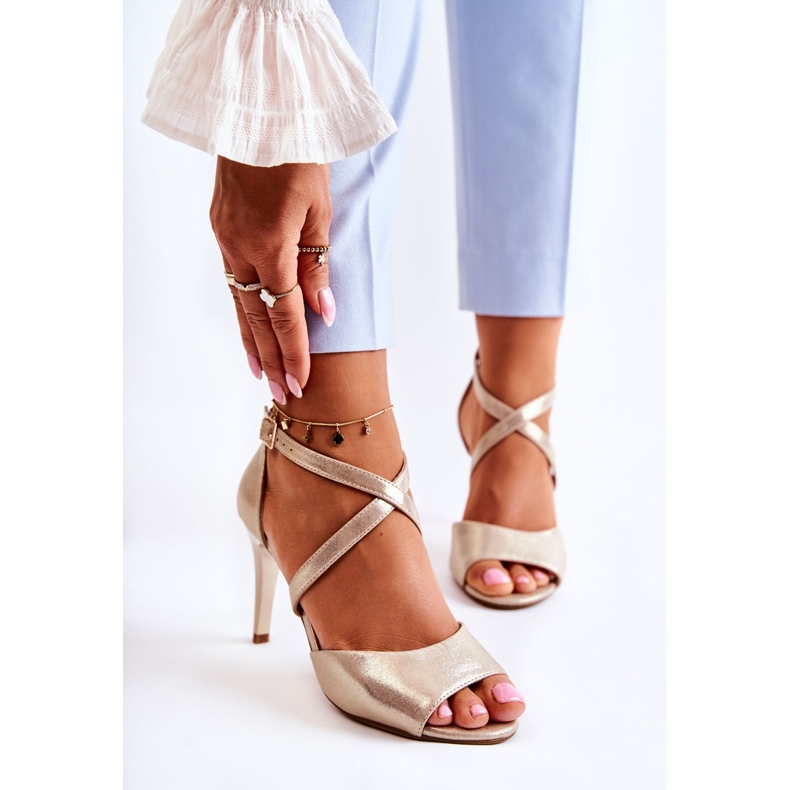 Sergio Leone Sandales à la mode sur un talon haut Loressa doré brillant d'or 1