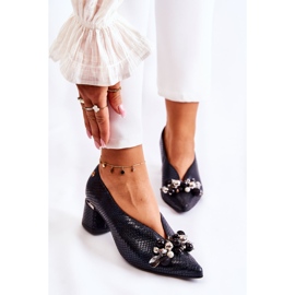 Escarpins En Cuir Avec Décoration Laura Messi 2487 Noir 1