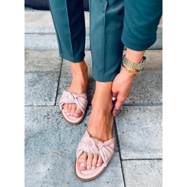 Pantoufles Sally Rose pour femmes 1