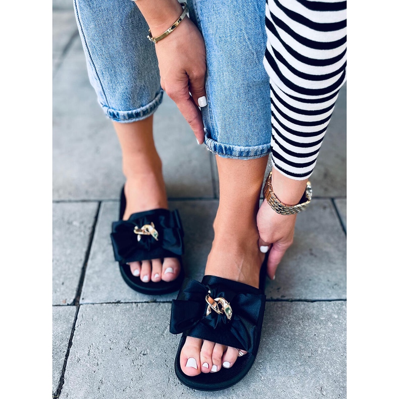 Chaussons femme Camelia Noir le noir 1