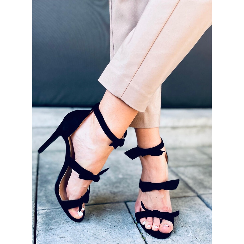 Sandales Celestia noires à talons hauts le noir 1