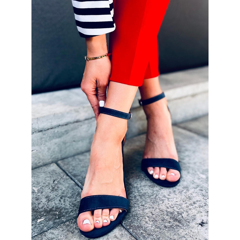 Sandales à talons hauts d'Ariel Navy bleu 1