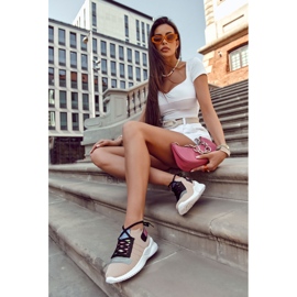 Chaussures de sport pour femmes Baskets à enfiler Beige Klayra 2