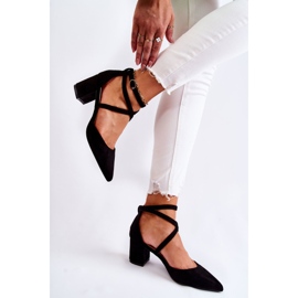 PG1 Escarpins à la mode sur un talon bas Black Crissa le noir 3