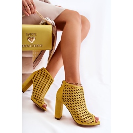 WT1 Bottines ajourées en daim jaune Jenissa 6