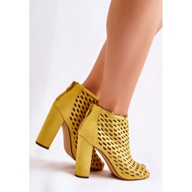 WT1 Bottines ajourées en daim jaune Jenissa 5
