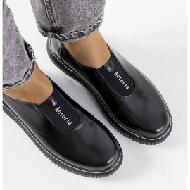Richelieus noirs sur la plateforme Siddons le noir 3