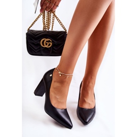 Vinceza Escarpins En Cuir Sur Une Barre En Spitz Noir Larea 1