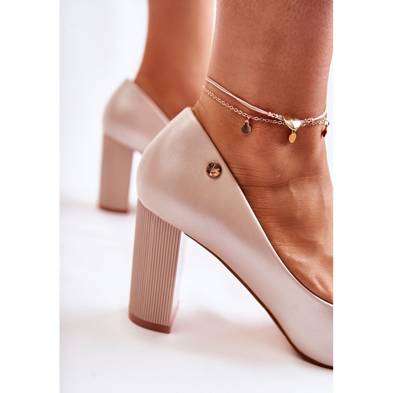 Vinceza Escarpins En Cuir Sur Une Barre En Spitz Beige Larea 2