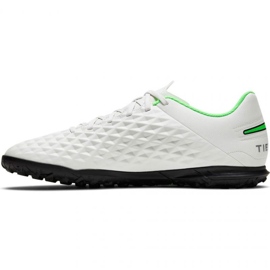 Chaussures de foot Nike Tiempo Legend 8 Club Tf M AT6109 030 blanche blanche 1