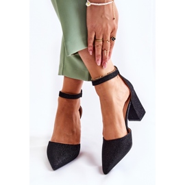 WS1 Escarpins Amira noirs brillants sur une barre 2