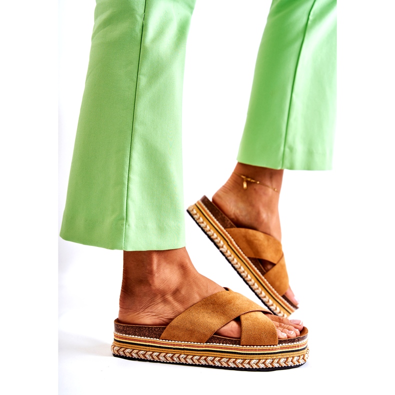 PG1 Pantoufles en daim pour femmes sur la plate-forme Camel Jossie brun 3