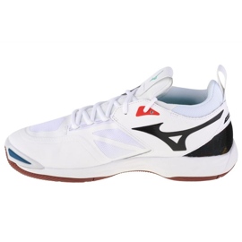 Chaussures Mizuno Wave Momentum 2 M V1GA211248 blanche 1