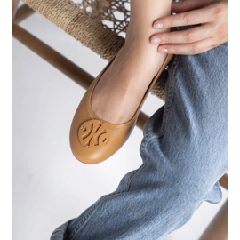 Marco Shoes Ballerines avec une décoration en cuir plat brun 6