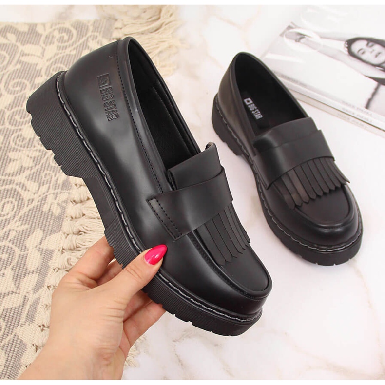 Chaussures noires pour femmes sur la plate-forme avec des franges Big Star II274100 2