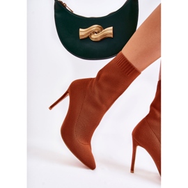 Bottes Hautes Pour Femmes Avec Une Chaussette Sur Un Talon Haut Camel Luisell brun 9
