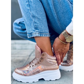 Chaussures de sport sur le sous-vêtement Cabral Champagne rose 2 Chaussures de sport sur le sous-vêtement Cabral Champagne rose 2