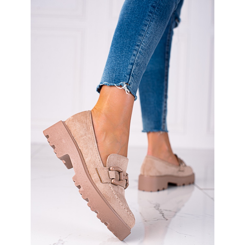 Chaussures en daim beige de Vinceza 1