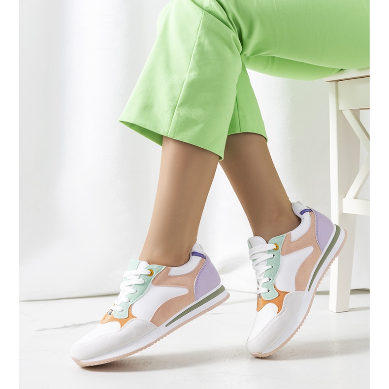 Baskets femme Kindler blanches et violettes rose 1 Baskets femme Kindler blanches et violettes rose 1