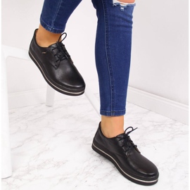 Chaussures femme en cuir noir Helios 380 1