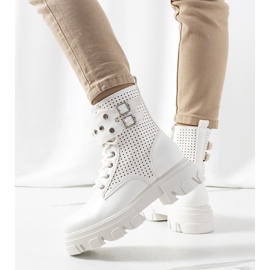 Bottines blanches sur semelle trapézoïdale Rubeo 2