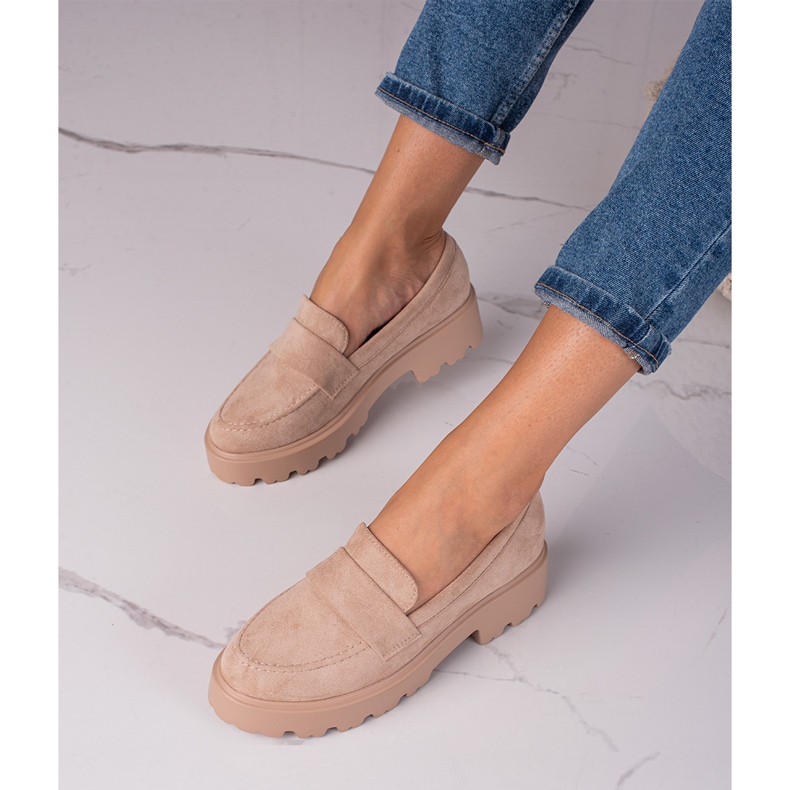 Chaussures en daim beige Shelovet 1
