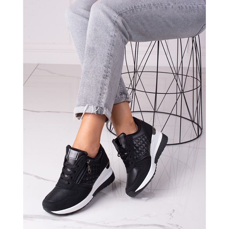 Baskets noires Shelovet pour femmes avec matelassage le noir 1 Baskets noires Shelovet pour femmes avec matelassage le noir 1