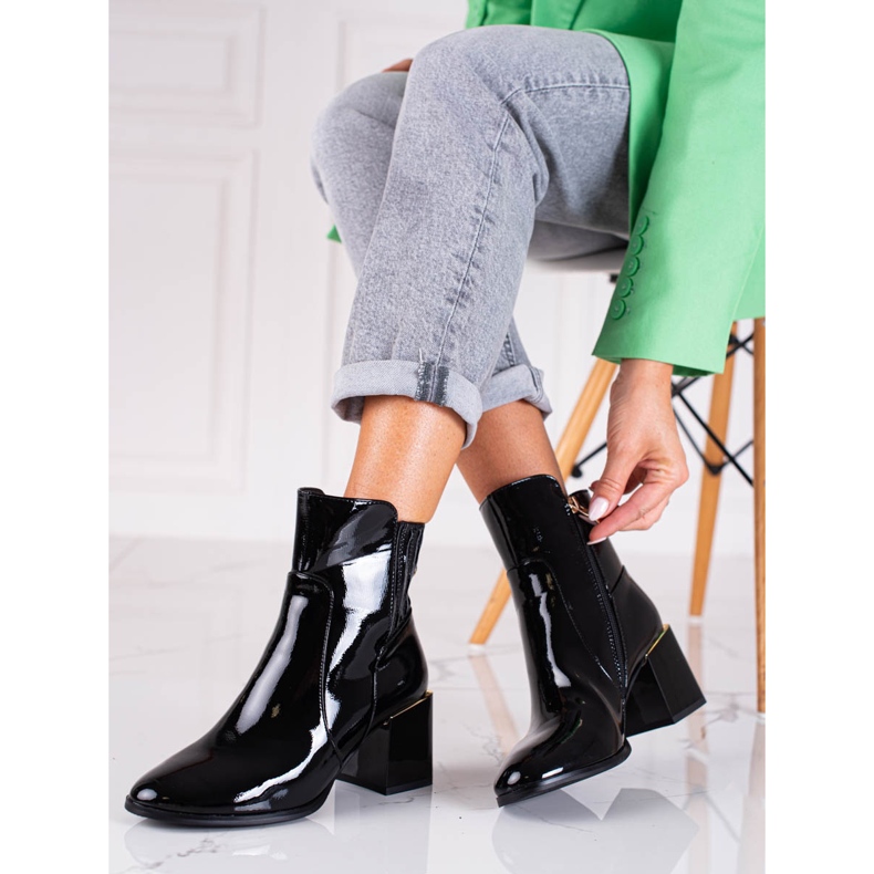 Bottes pour femmes Shelovet noires en cuir écologique verni le noir 1