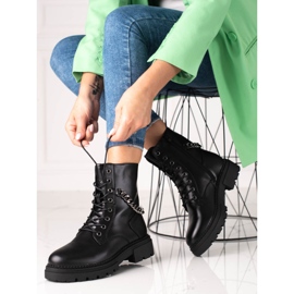 Sacs noirs pour dames avec une chaîne Shelovet sur une plate-forme épaisse le noir 1 Sacs noirs pour dames avec une chaîne Shelovet sur une plate-forme épaisse le noir 1