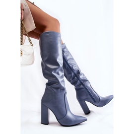 Bottes Mayra bleues classiques sur un poteau 6