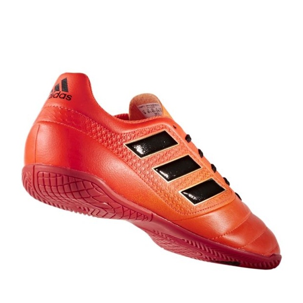Chaussures d'intérieur adidas Ace 17.4 In M S77101 multicolore oranges et rouges 1
