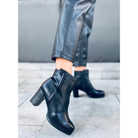 Bottes à talons Kaja noires le noir 4