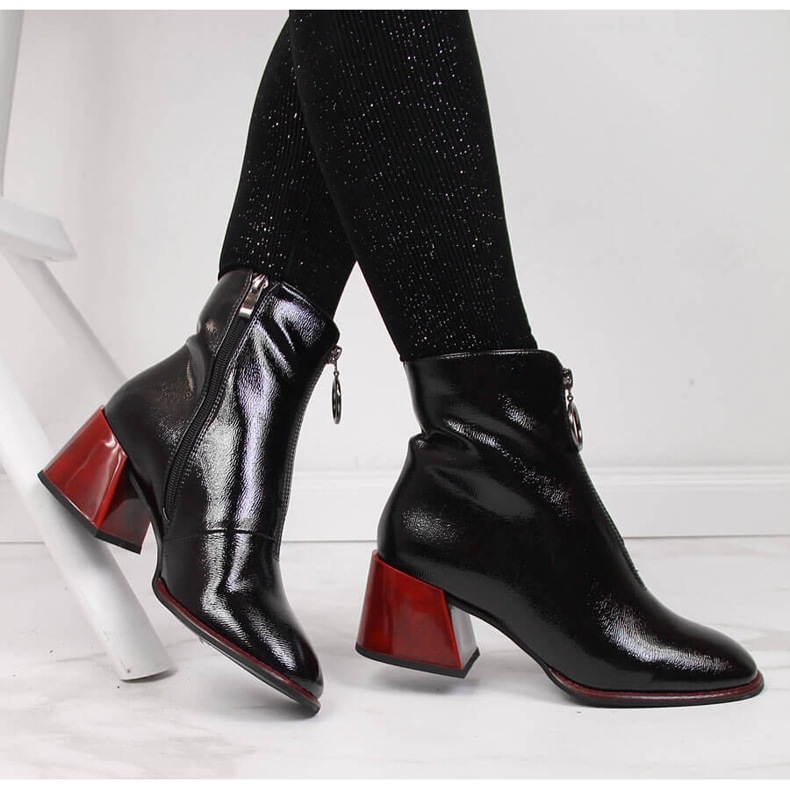 Bottines pour femmes laquées noires Filippo 1