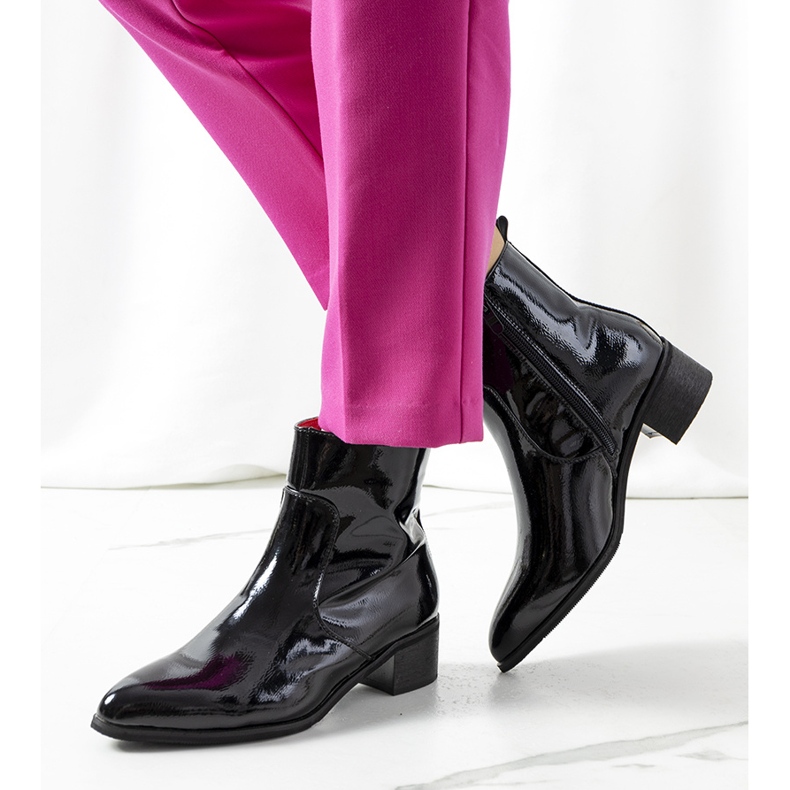 Bottes isolées noires de Huart le noir 1 Bottes isolées noires de Huart le noir 1