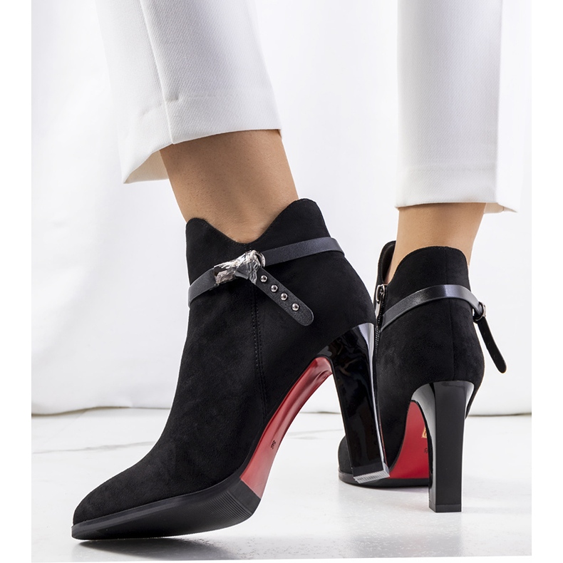 Escarpins noirs Deshi le noir 2